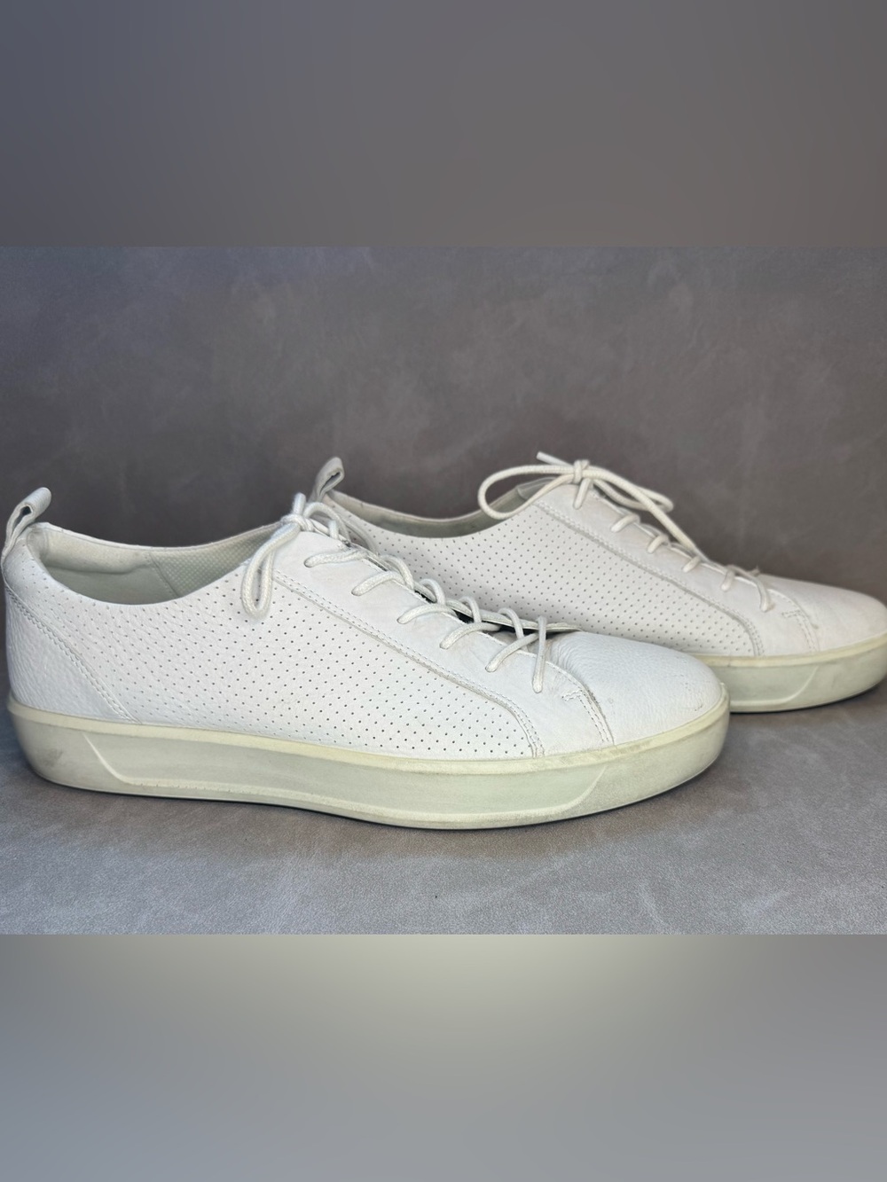 ECCO Men’s White Leather Sneakers Extra Width EU 44 US 10 Lace Up Casual Shoes